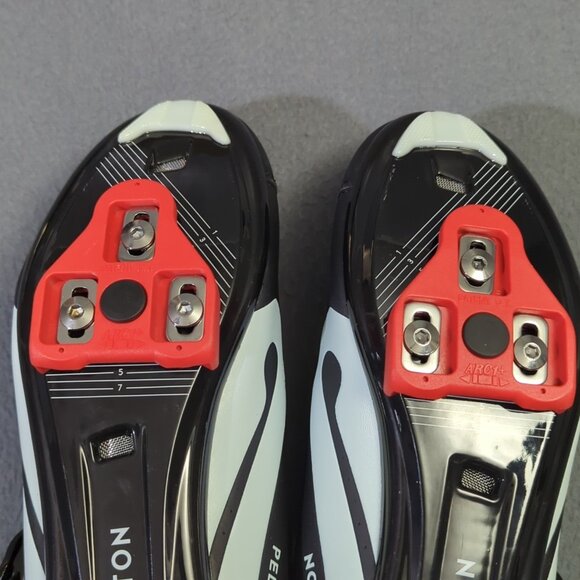 Peloton Cycling Shoes Unisex Size 43 Black Red Cleats - Picture 10 of 10